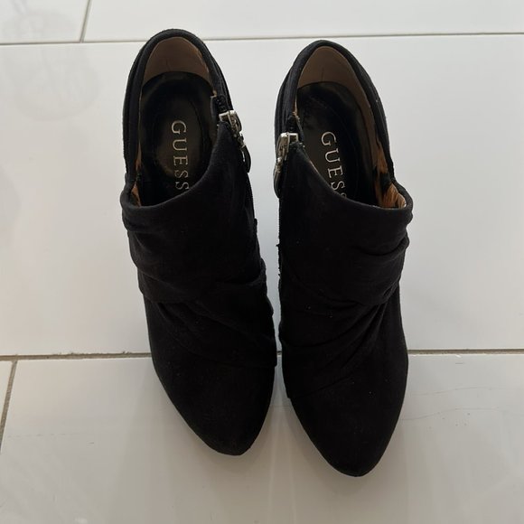 Guess shose 6.5